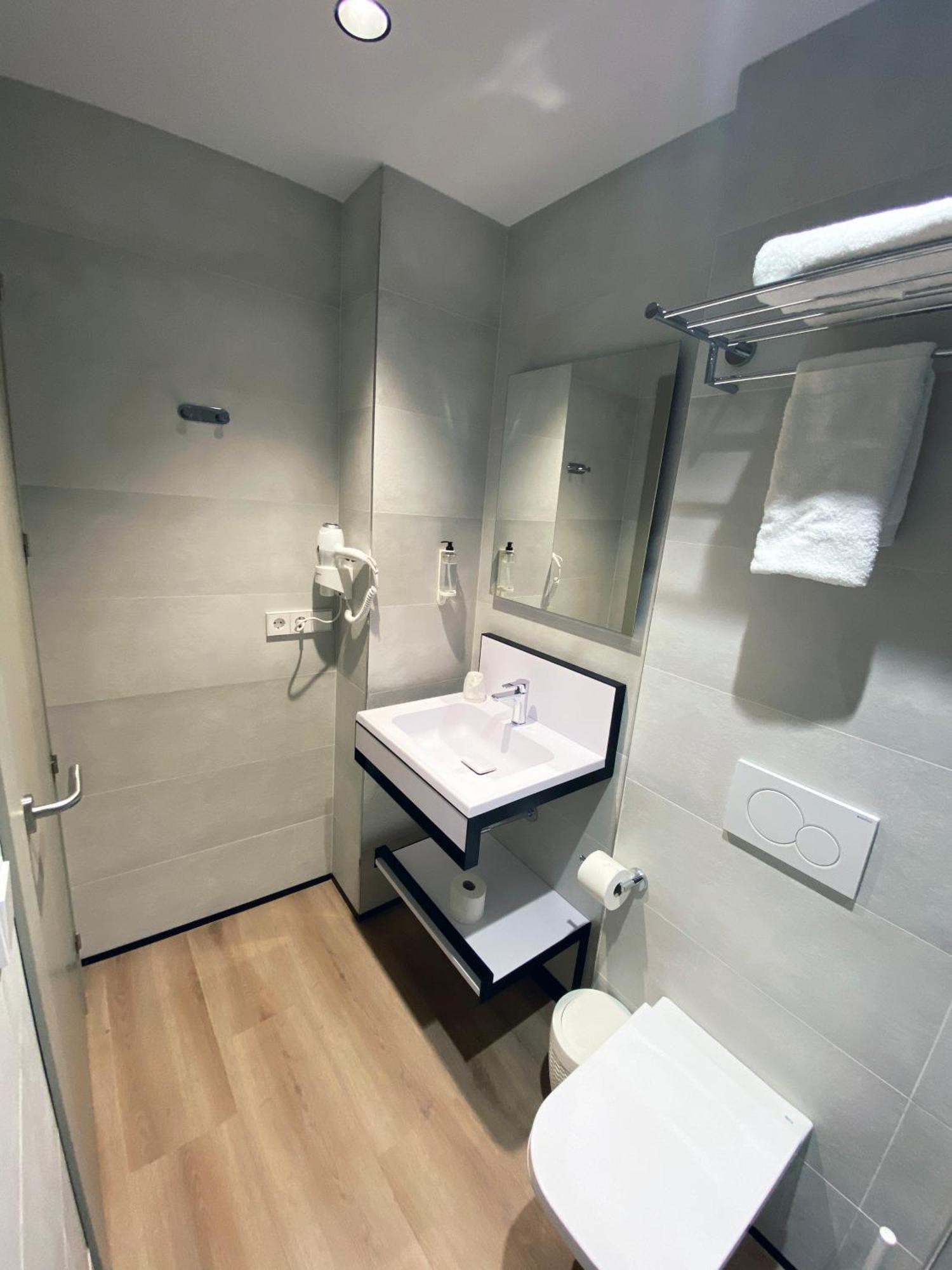 Hotel Bestprice Valence Extérieur photo
