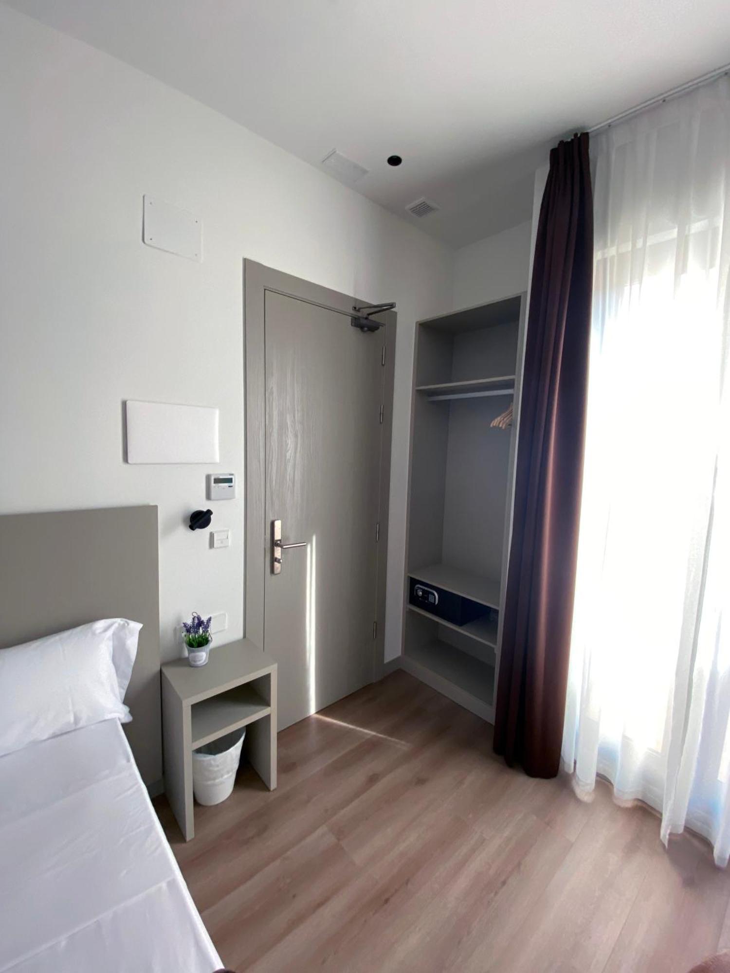 Hotel Bestprice Valence Extérieur photo